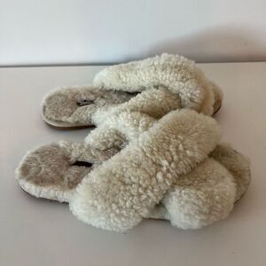 LAM Slippers Womens Size 7 Wool Beige Slip On Rubber Sole Criss Cross Strap Lamb